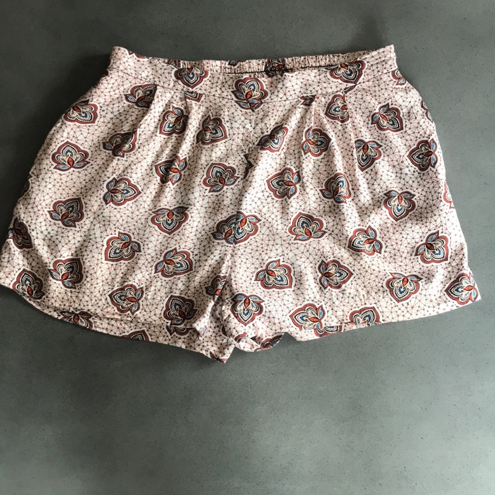 H&M viscose printed lightweight shorts
